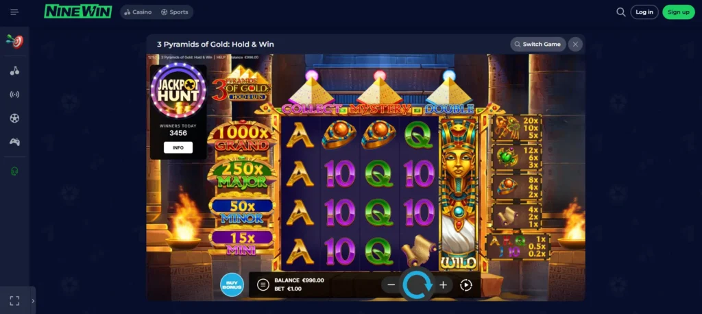 3 Pyramids of Gold NineWin Casino Slots
